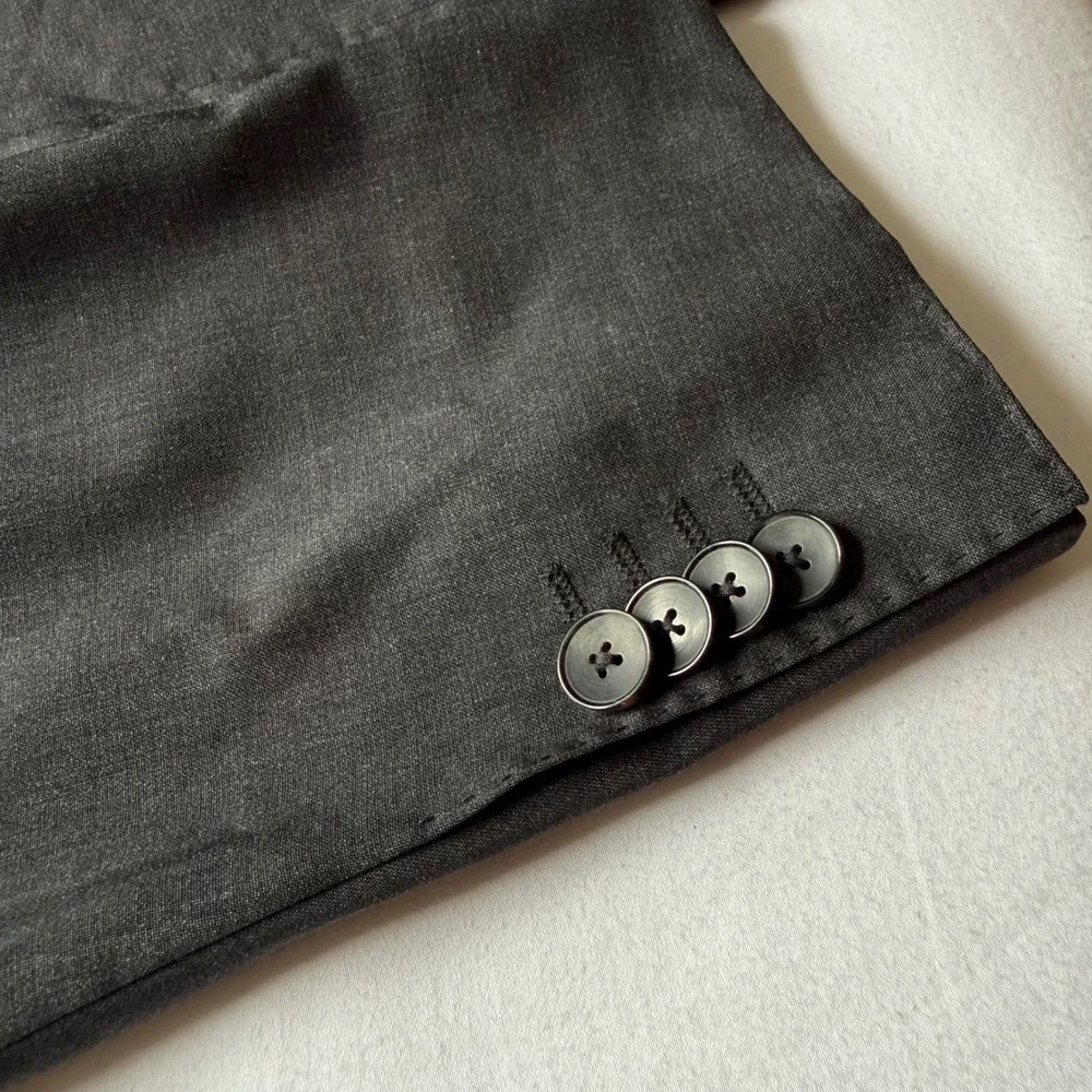Hugo Boss Mens 40R Charcoal Gray Stretch Tailoring Wool Blazer Sport Coat 40 R